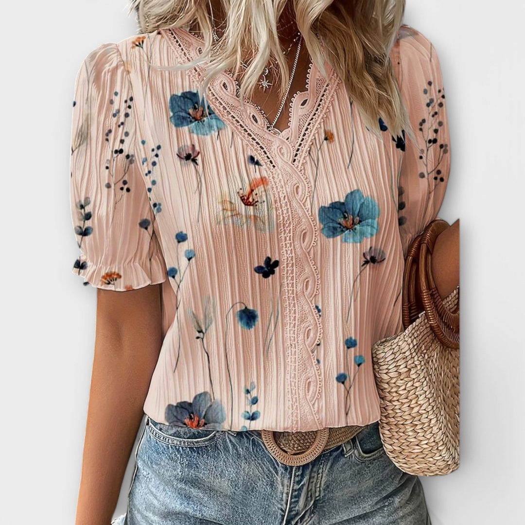 Fashionable Blouse with Pointed Neckline