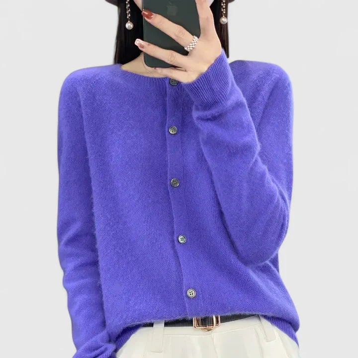 Lyxandria | Comfortable Cardigan